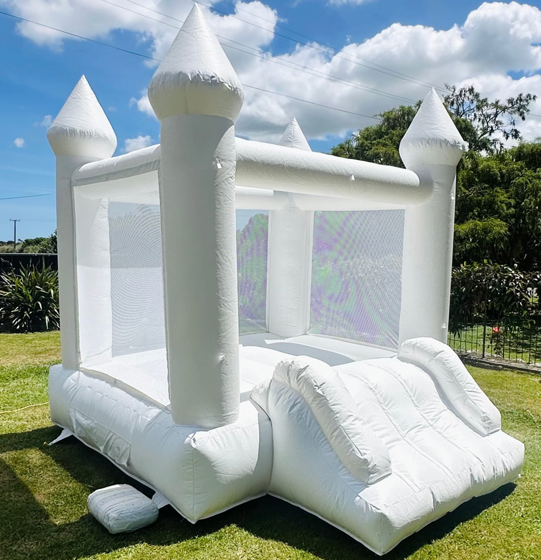 Small Cubby House | 2.7 x 2.7 meters - Full Day (6hrs)